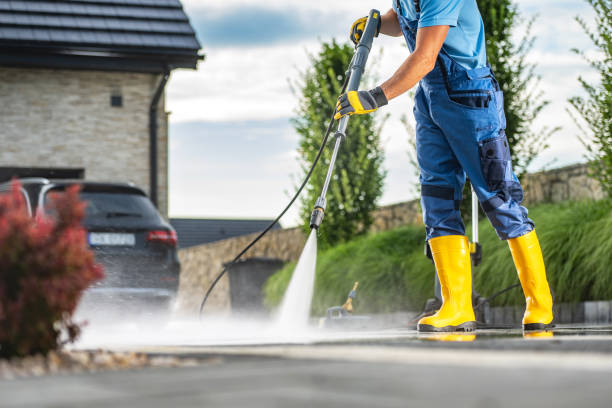 Best Pool Deck Cleaning  in Badger, AK